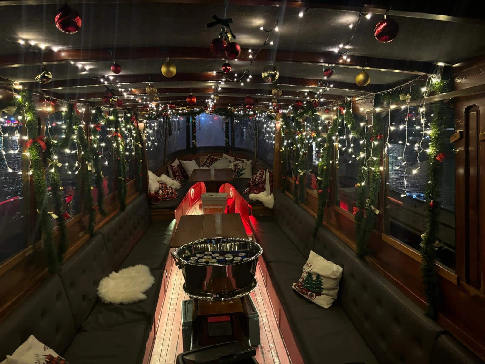 Amsterdam light festival – shared cruise