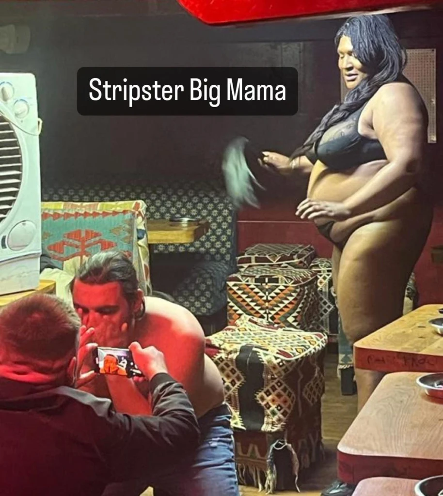 Big mama stripshow